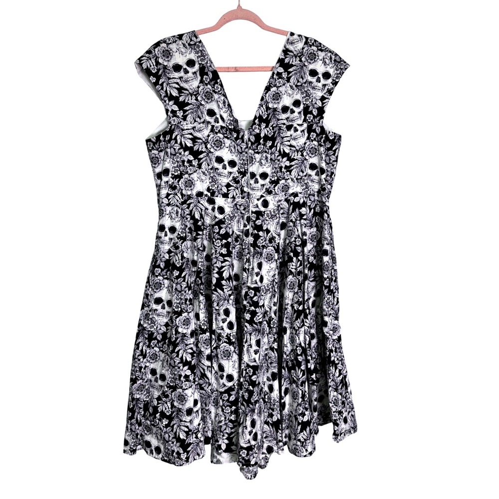 Magnolia Park 3XL Black White Skull Floral Cap Sleeve Fit & Flare Gothic Dress - Picture 2 of 5